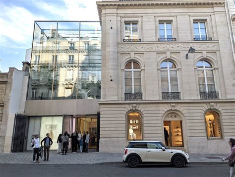 galeria de dior paris|la galerie dior pdf.